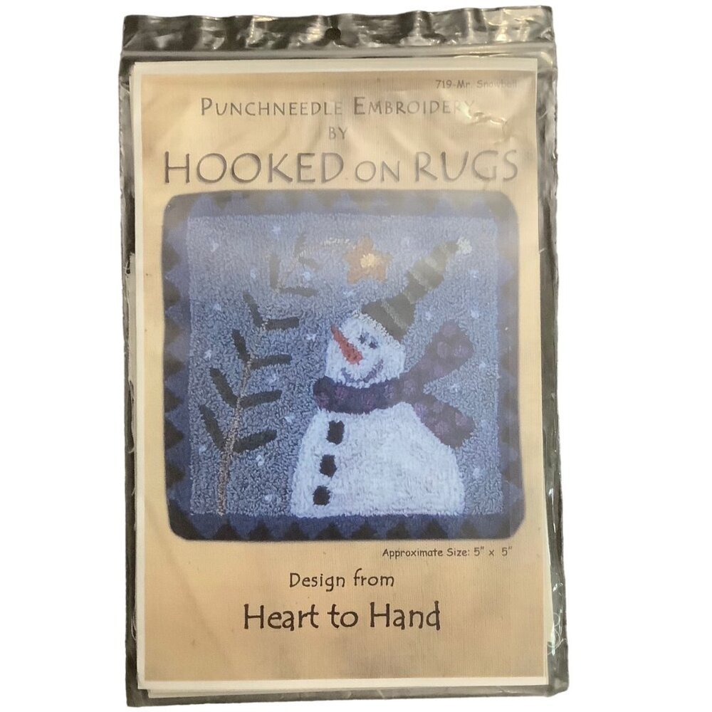 Hooked on Rugs Punchneedle Embroidery Heart to Hand 719 Mr Snowball 704 Primrose